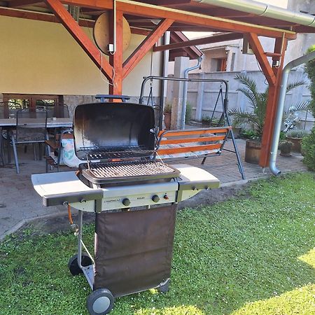 Flamingo Apartman Sopron Luaran gambar