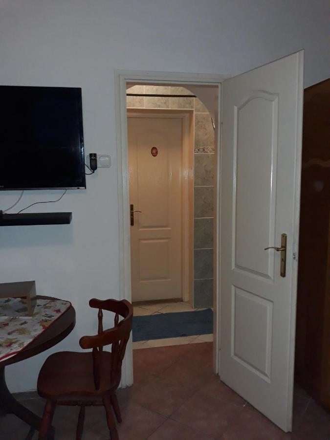 Flamingo Apartman Sopron Luaran gambar
