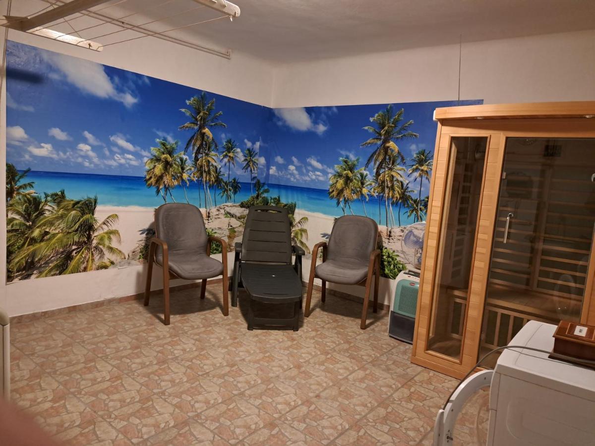 Flamingo Apartman Sopron Luaran gambar