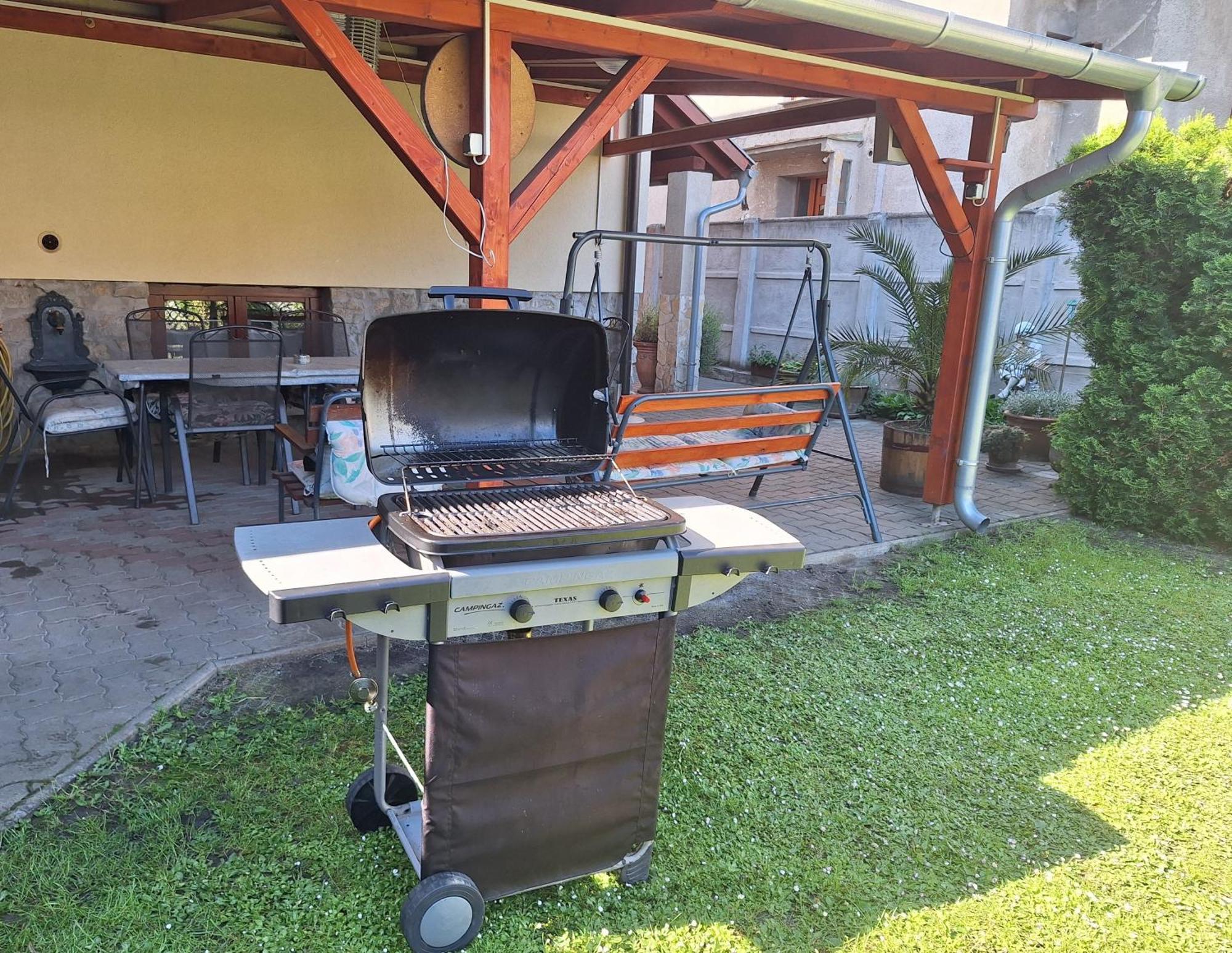 Flamingo Apartman Sopron Luaran gambar